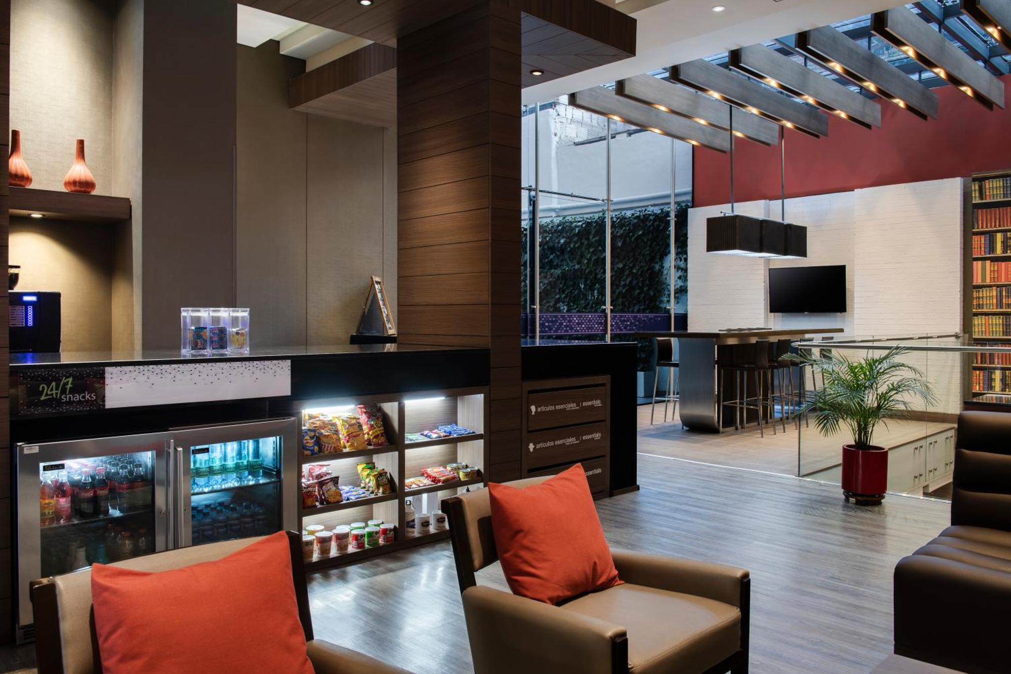 Hampton By Hilton Bogota Usaquen — Photos 1